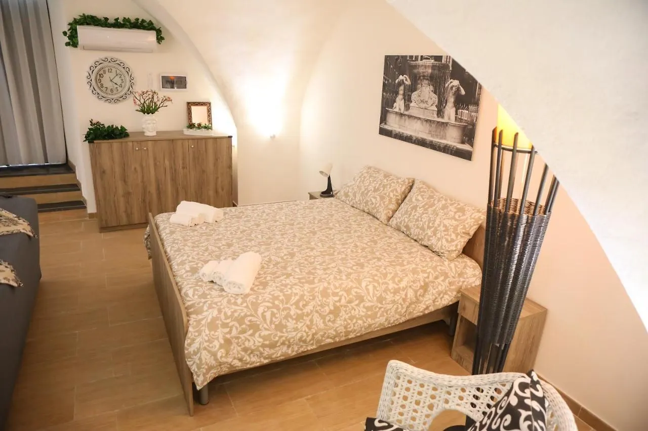 Domus Ursino Comfort CTA Apartmán